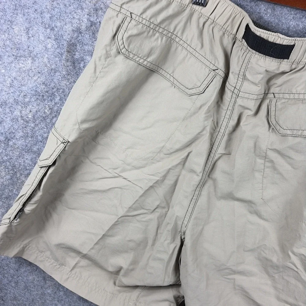 REI Shorts Men's Large Cargo Beige Elastic Waist Nylon Belted Hiking 7' Inseam